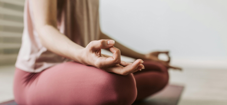 functional alcoholic signs, high-functioning drinker reality check, alcohol tolerance increasing rapidly, hiding drinking from family, daily drinking consequences women